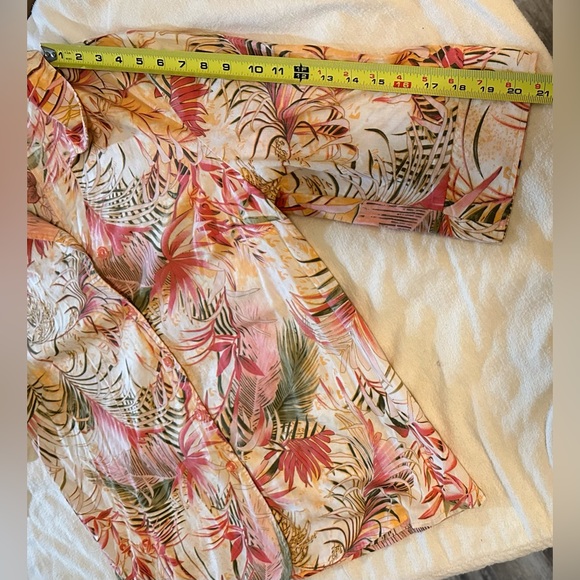 Blair Floral Blouse - Picture 4 of 6